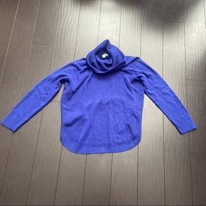 Croft & Barrow blue turtleneck with square bottom size M GUC